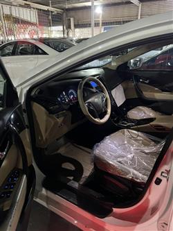 هیوندای ازێرا